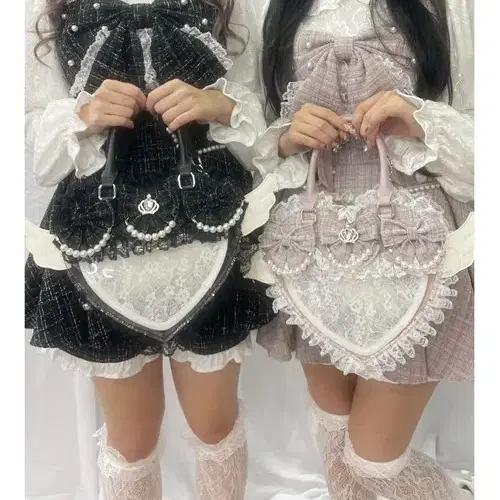 앙크루즈 반짝이는 트위드 엔젤 하트 이타백 가방