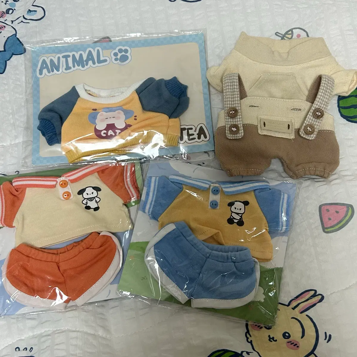 20cm 인형 옷 4벌 일괄양도
