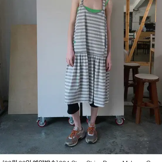 노컨텐츠 strap stripe dress