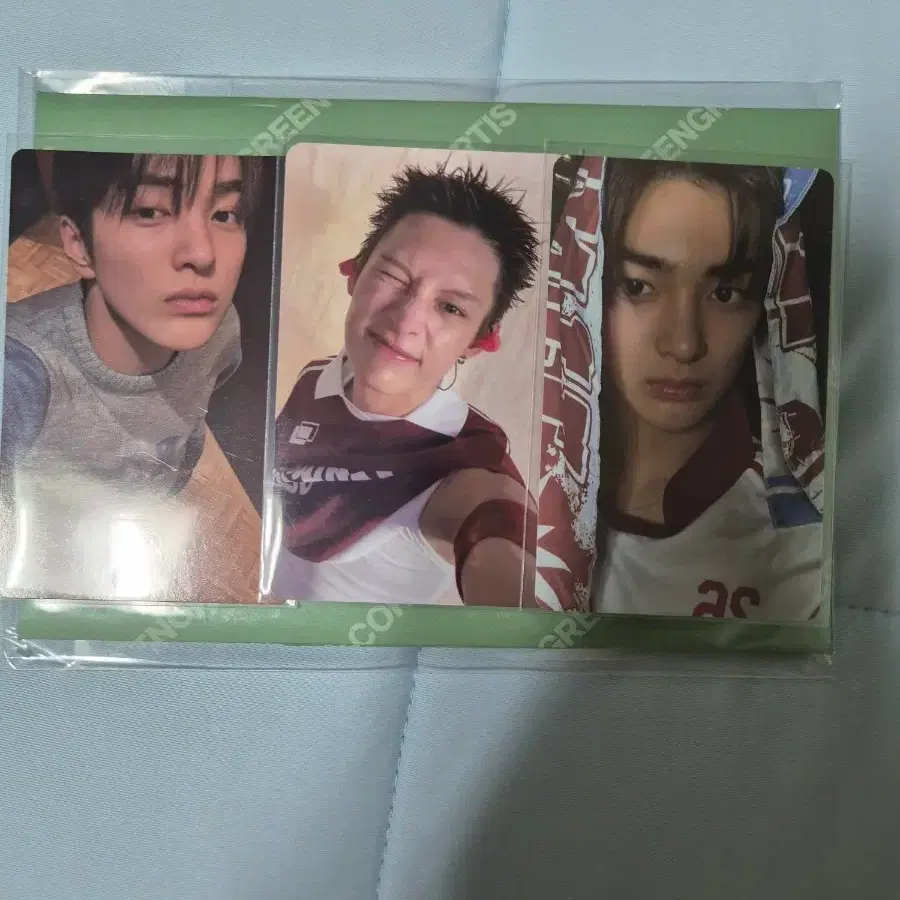 코르티스 건호 앨범 포카, 건호 위버스 럭드, 뮤코 제임스 럭드