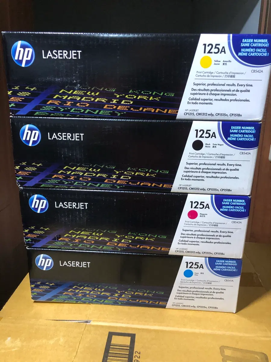 HP정품토너 125A 셋트 미개봉 팝니다 CB540A CB541A CB542A CB543A