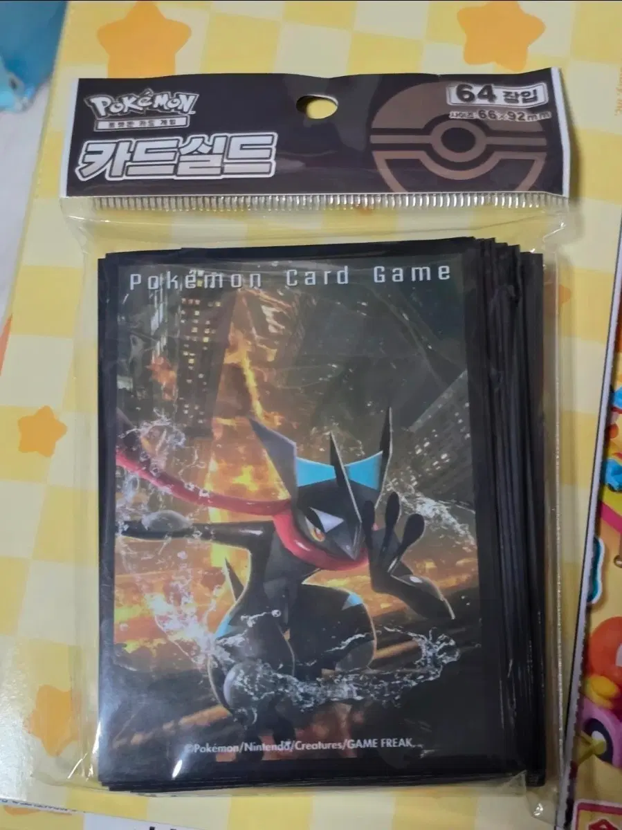 포켓몬 카드 게임 찬란한 개굴닌자 카드 슬리브 64매입