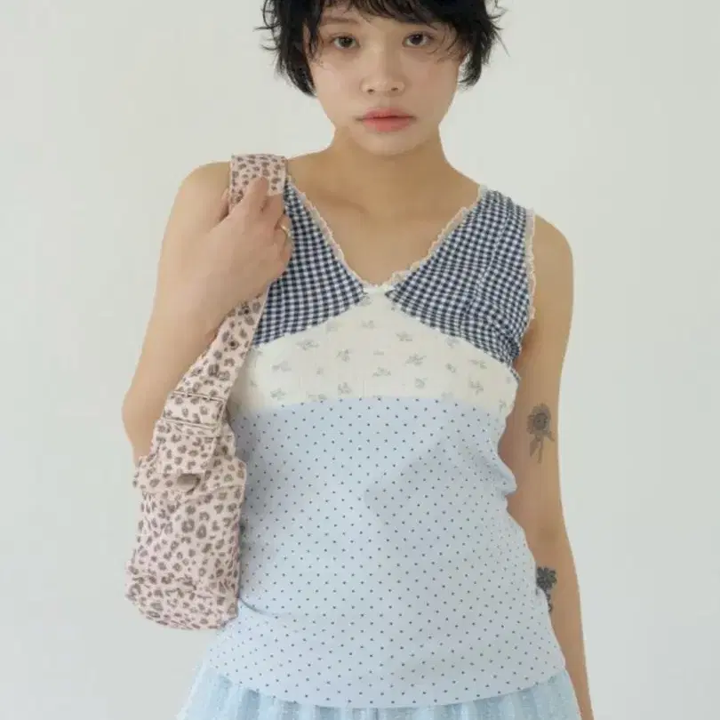 샤키리 POSY LACE TOP (BLUE)