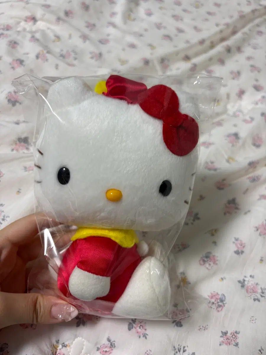 고전 키티 인형