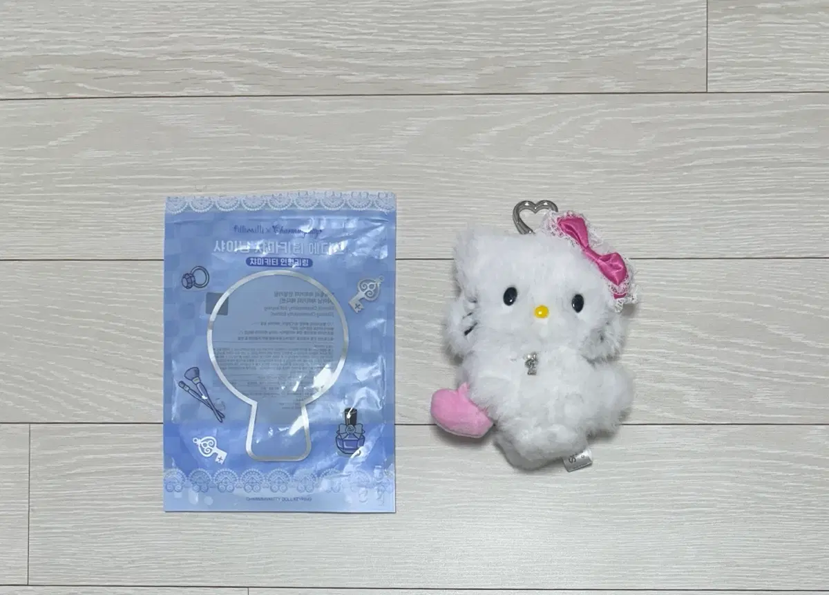 필리밀리 챠미키티 샤이닝 인형키링 + 마킹 액세서리 메지루시 가챠 챠미키티