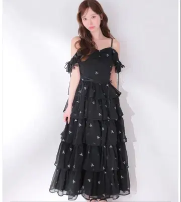 Mme. Lame 쉬폰 리본 슬릿 원피스
