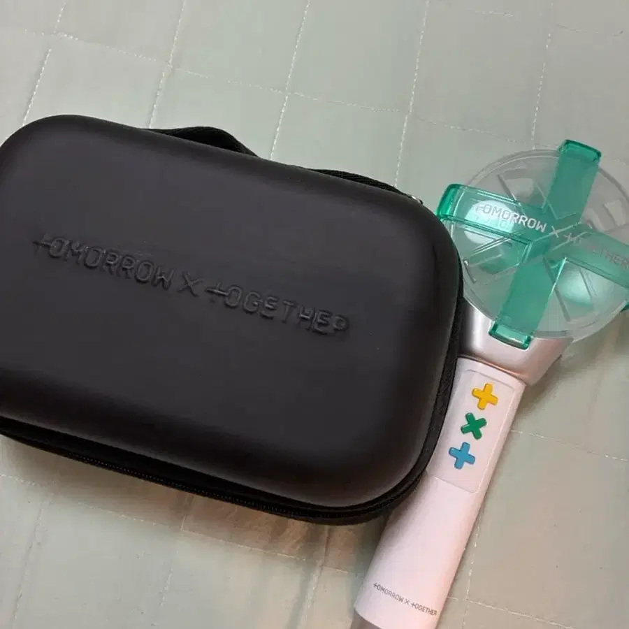 모아봉1과 케이스 팔아요!