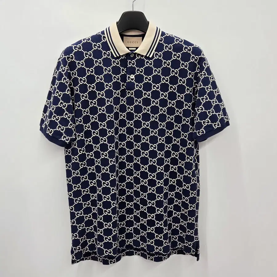 구찌 GG 자카드 카라 반팔 XL / 700,000