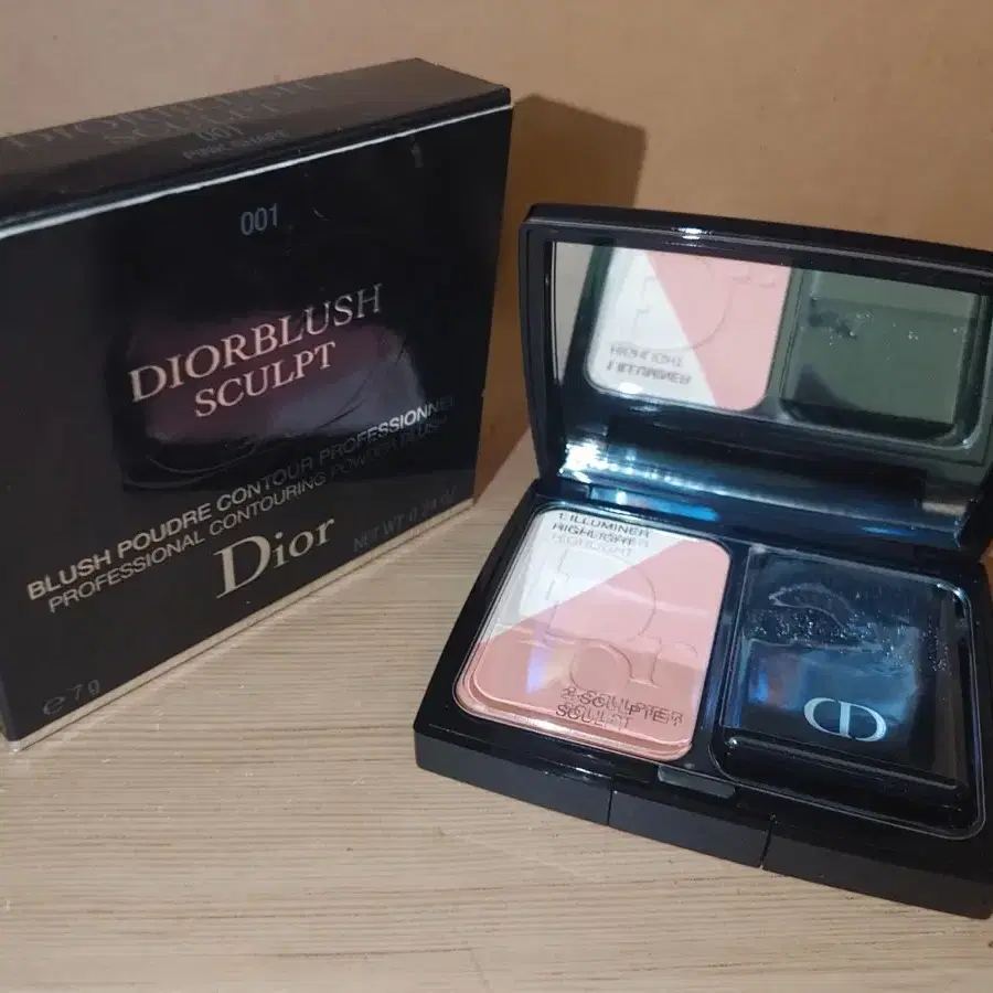 *새상품* 디올 DIOR 블러셔 - 001 PINK SHAPE