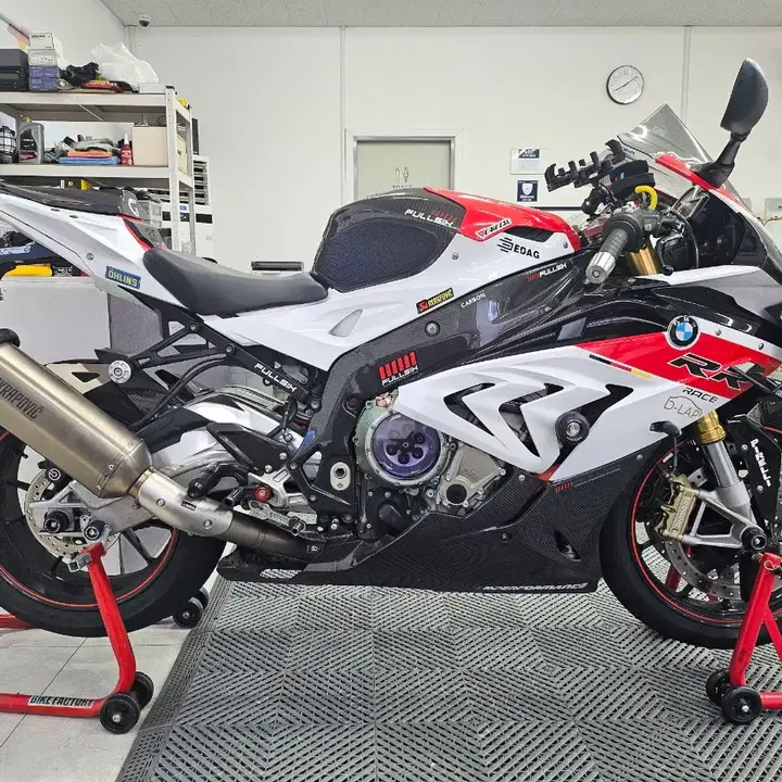 S1000RR (2017) 3