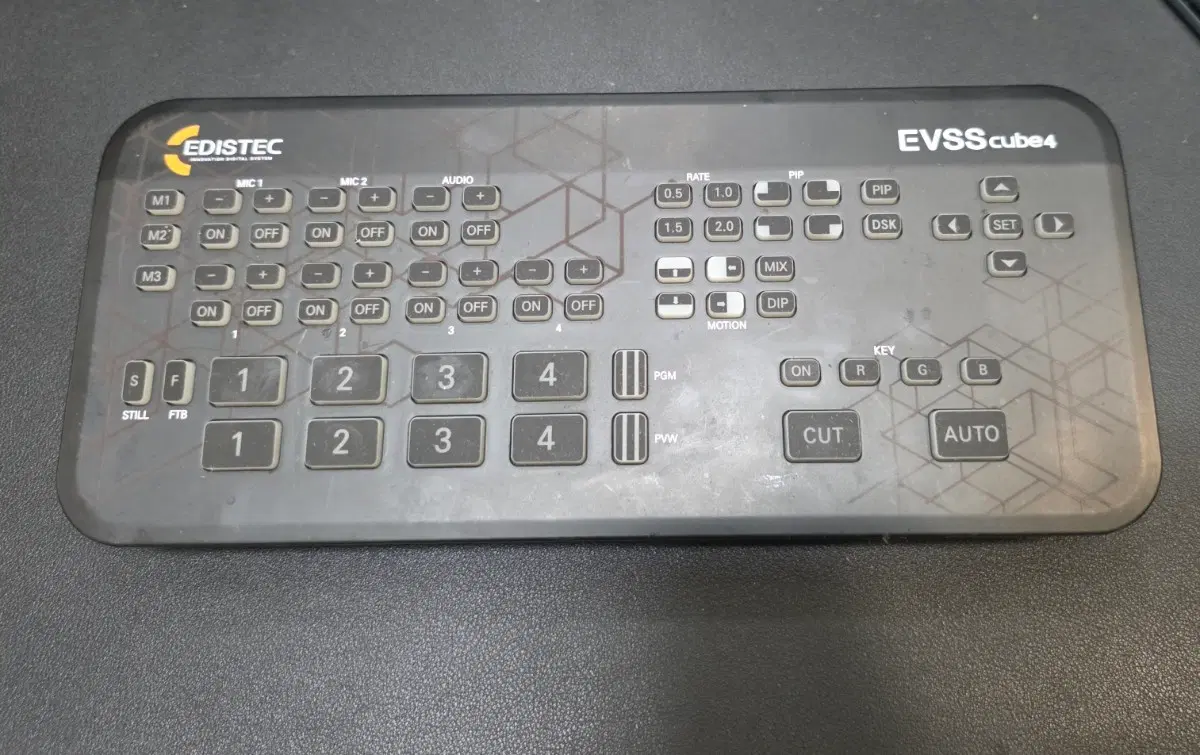 EDISTEC EVSS cube4 비디오 스위처