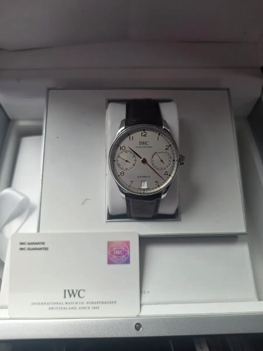 IWC 부엉이 세븐데이즈 골드핸즈 판매합니다.
