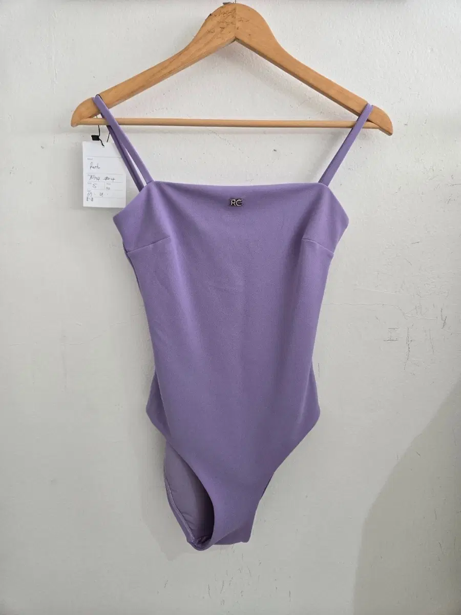 렉토 스윔탑