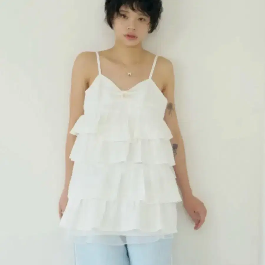 샤키리 초콜렛 캉캉 드레스 원피스 화이트