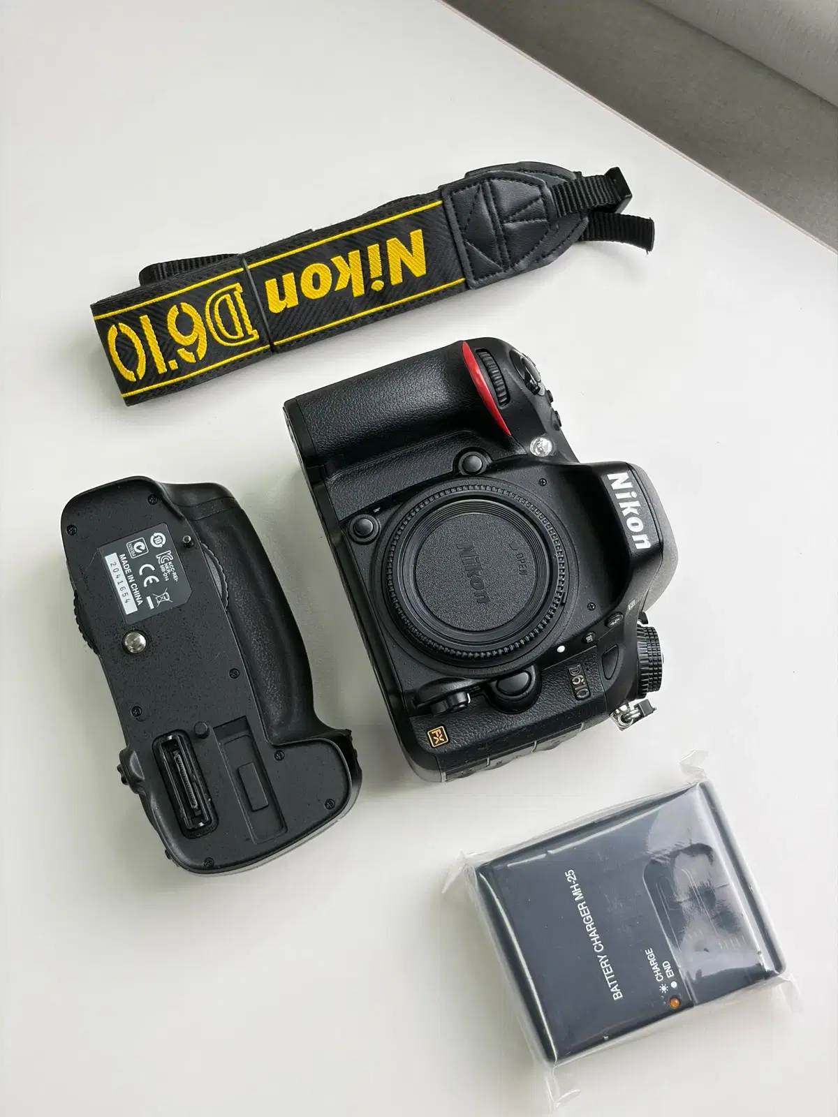 니콘 D610, D810, D500, AF-S 24-70mm VR