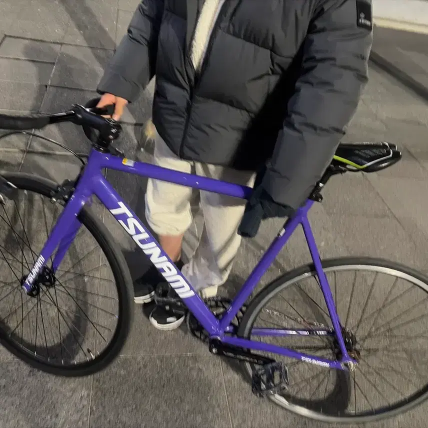 ツナミ ピクシー 自転車 紫