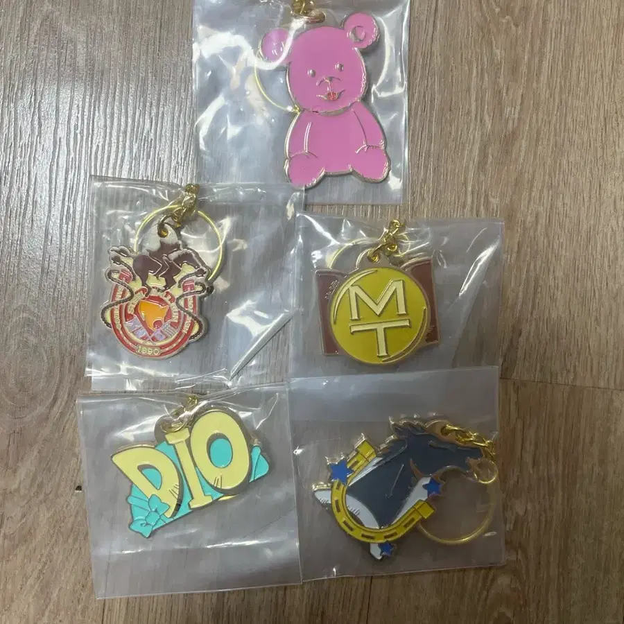 죠죠 스틸 볼 런 제일복권 쿠지 h상 메탈 참 키링 5종 일괄