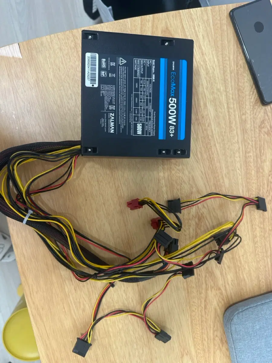 잘만 EcoMax 500W 83+ 파워 서플라이