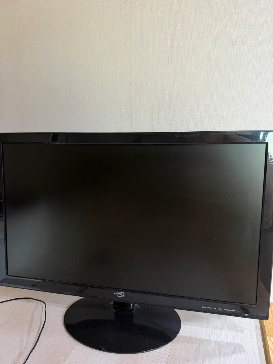 어드밴스드 원 27인치 144hz 개이밍 모니터