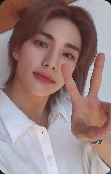 StrayKids WAVE14 현진 NACIFIC 콜라보 뒷면 브라운