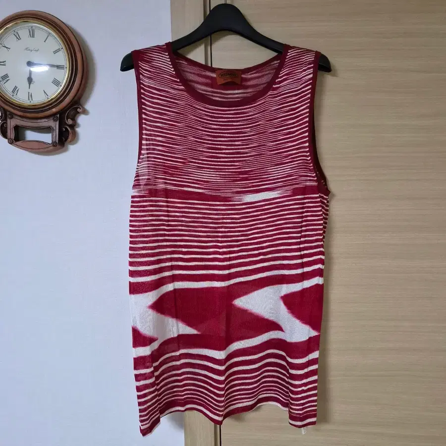 미쏘니(MISSONI) 패턴 니트 슬리브리스 민소매 탑