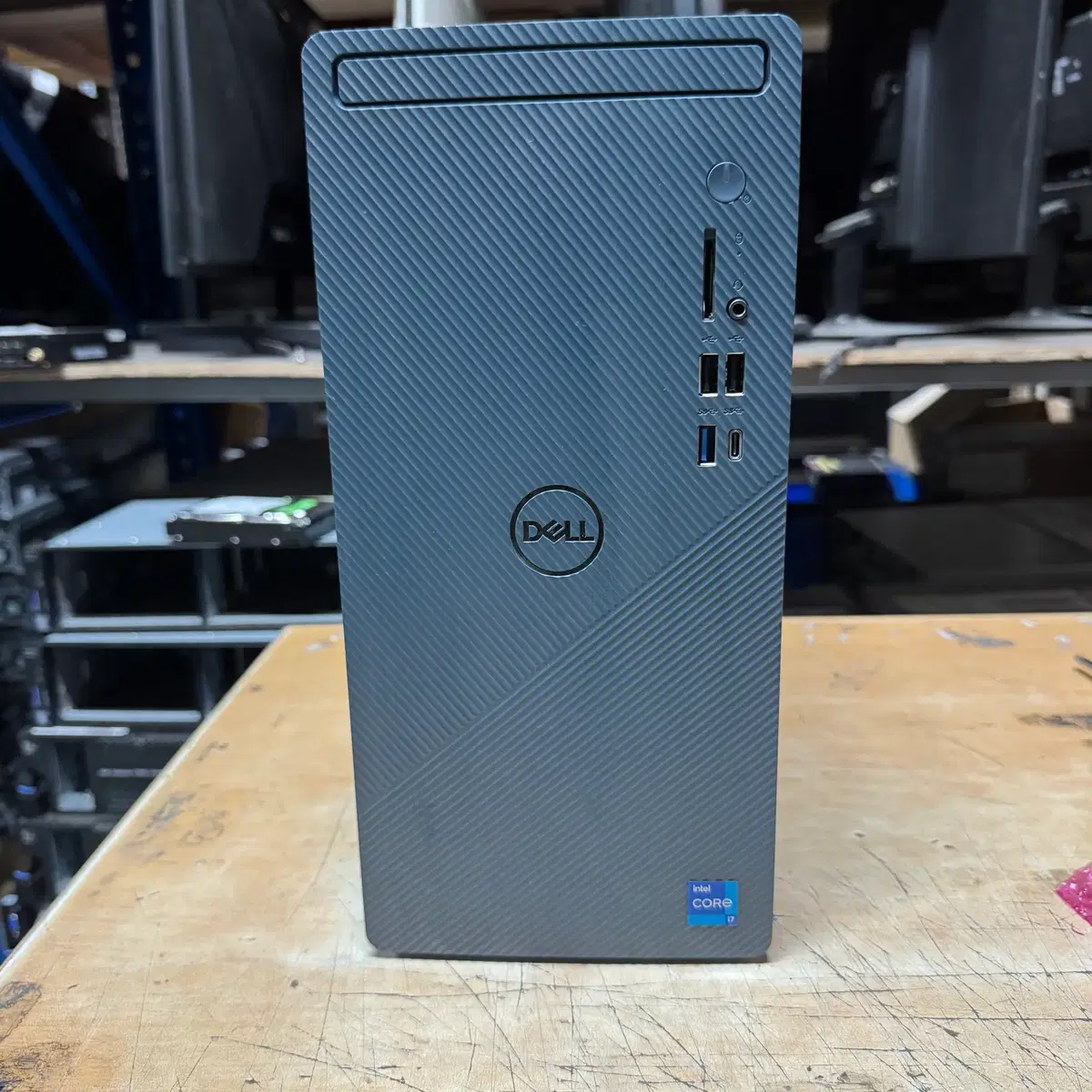 DELL Inspiron 3910 I7-12700F 데스크탑 판매합니다.