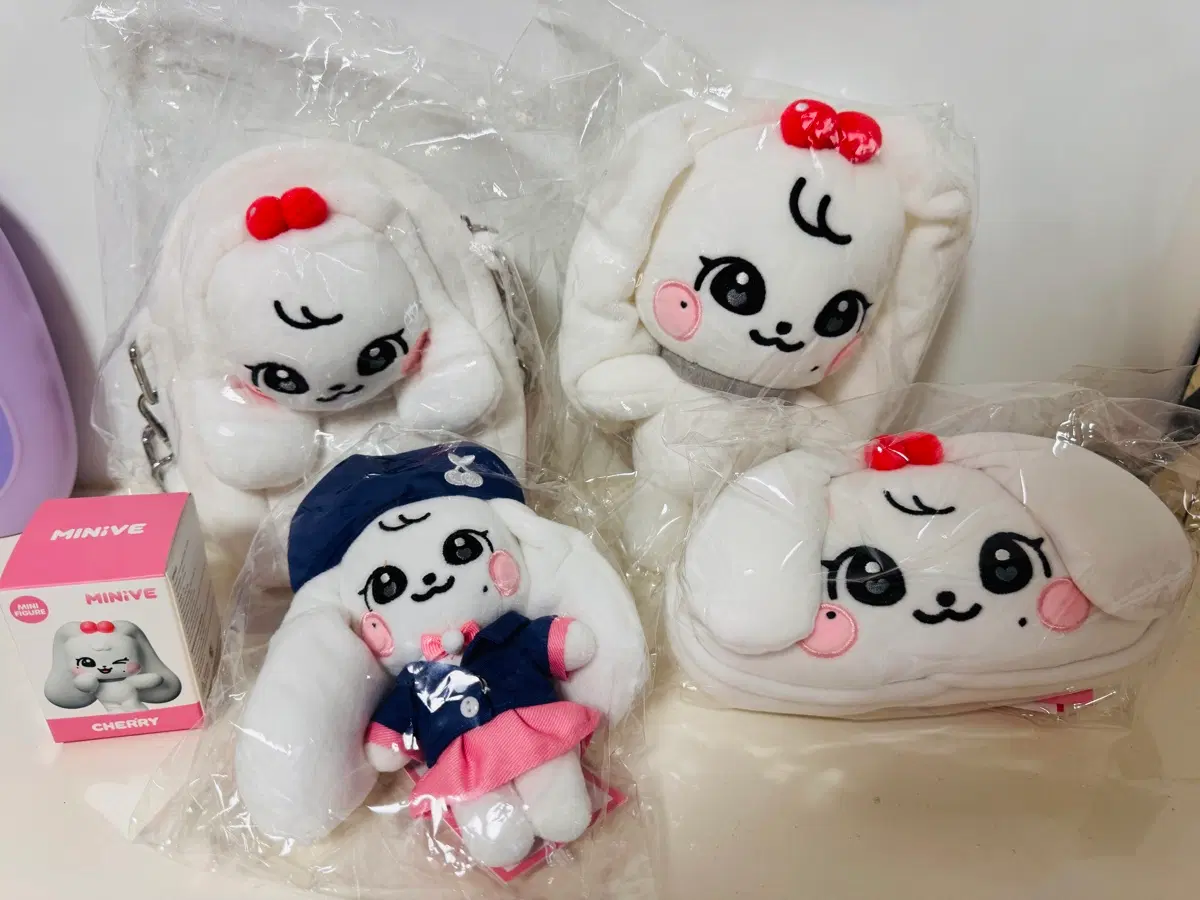 아이브 장원영 굿즈 미니브 체리