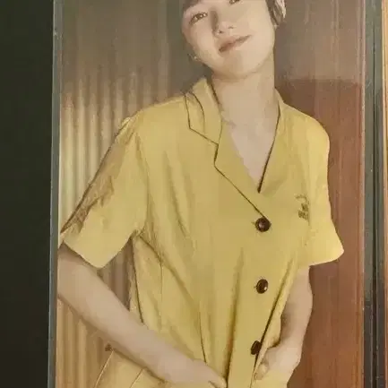 여자친구 예린 귀를기울이면 포카
