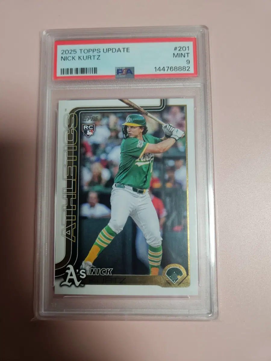 오클랜드) 닉 커츠 PSA 9등급 2025 Topps 루키 카드