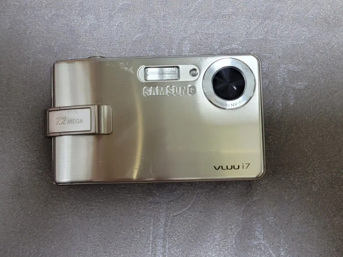 삼성 VLUU i7 7.2메가 디지털 카메라 단품