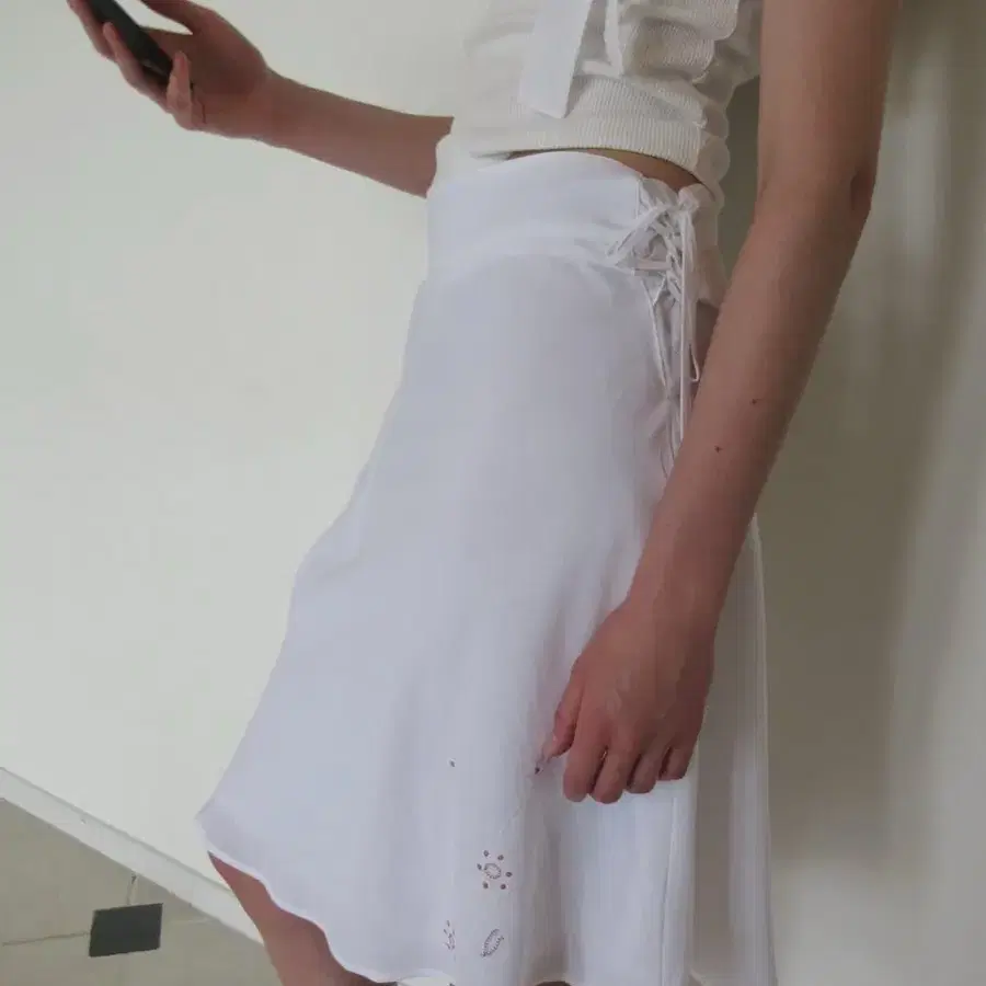 스무드무드 Arabella Embroidery skirt