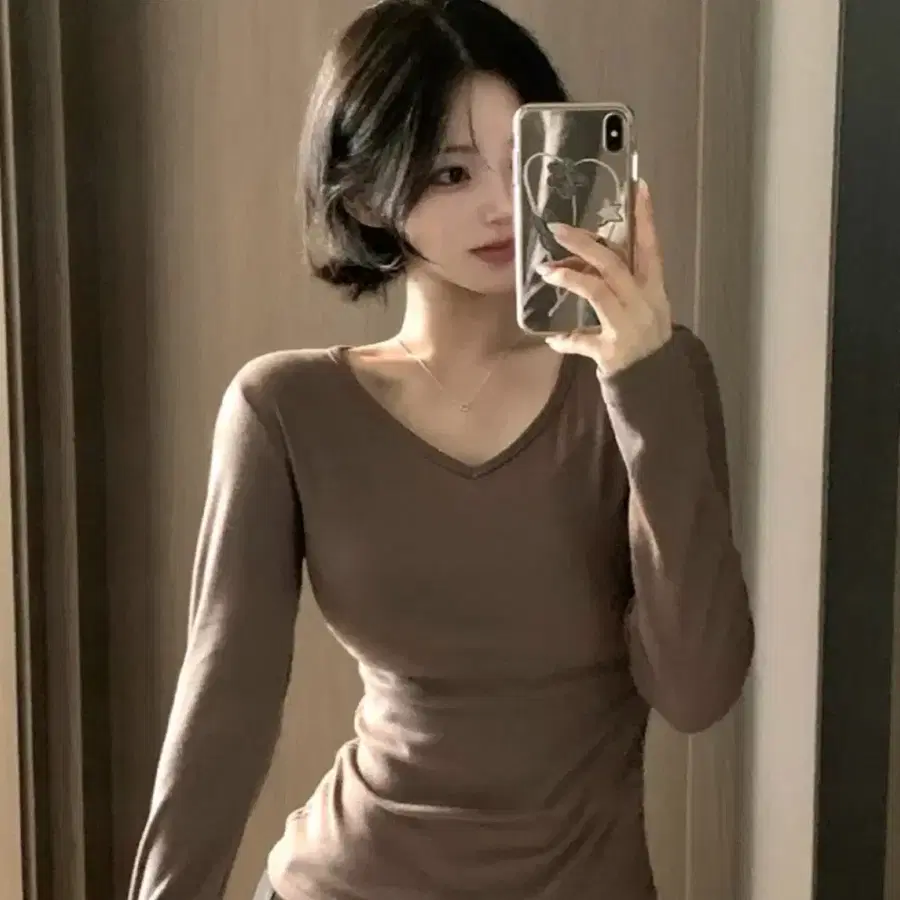 에이블리 허리잘록핏 옆셔링 브이넥 긴팔티 핑크