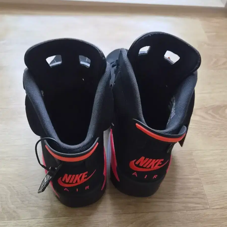 조던6 세일즈맨 280