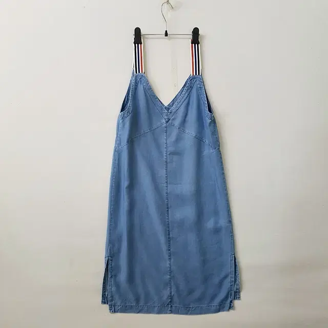 DESIGNICE 텐셀 데님 탑 원피스