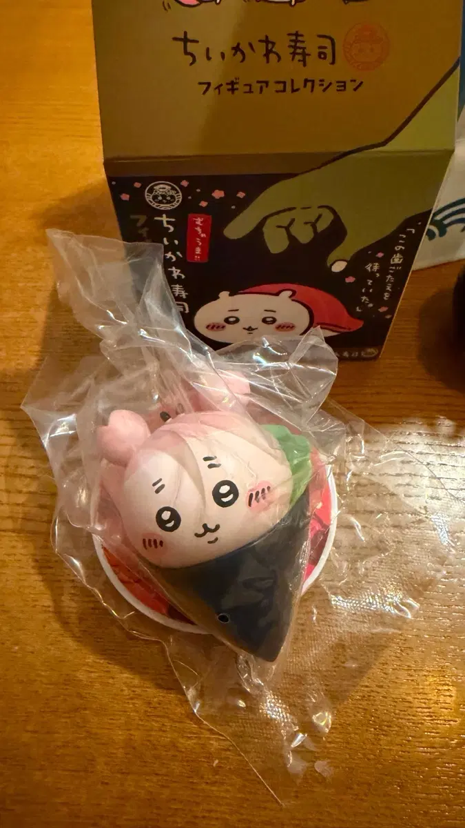 치이카와 랜덤 스시 피규어 카니