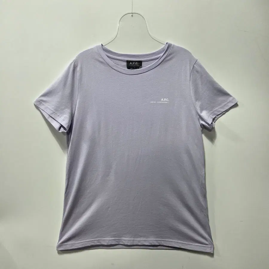 A.P.C. 라일락 스몰 로고 반팔 티셔츠 M 26080318