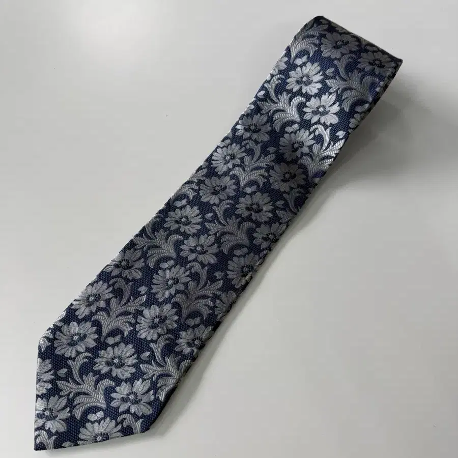 아쿠아스큐텀(Aquascutum) 실크 넥타이 9.5cm
