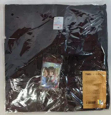 TWS D'ICON POP-UP IN TOKYO T-SHIRT B