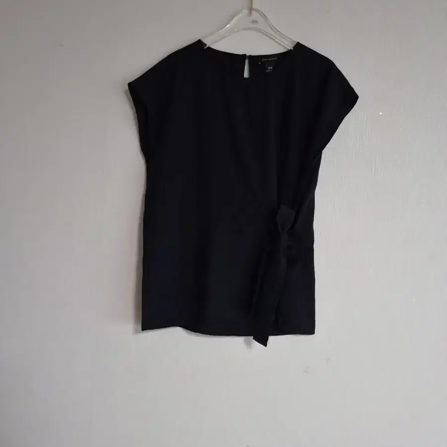 한섬 클럽모나코 레이온 리본 블라우스66넉넉핏