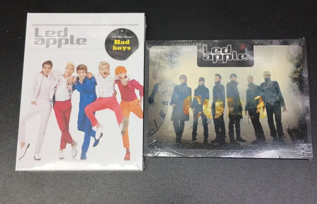 Led apple Bad Boys 3rd mini album 앨범 2종 세트