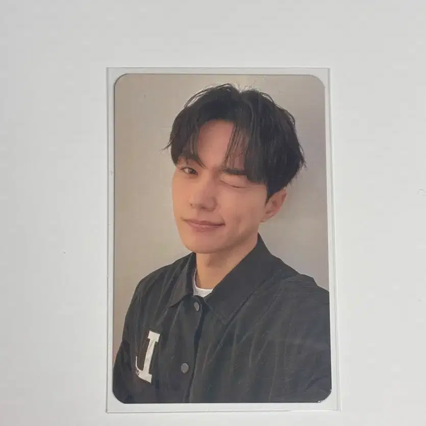김명수 엠디 바람막이 포카 판매합니다
