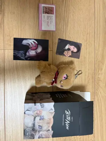 MEOVV BITE NOW KITTY PLUSH 키링