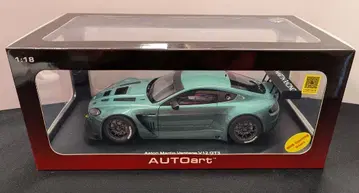 AUTOart 1/18 애스턴 마틴 V12 밴티지 GT3 2013 메탈릭 그린 81306