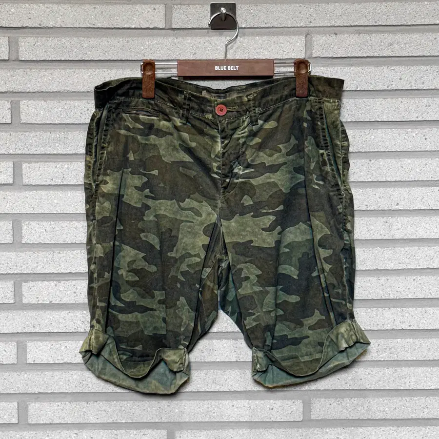 JPN VINTAGE 버뮤다 팬츠 카모 롤업 디테일