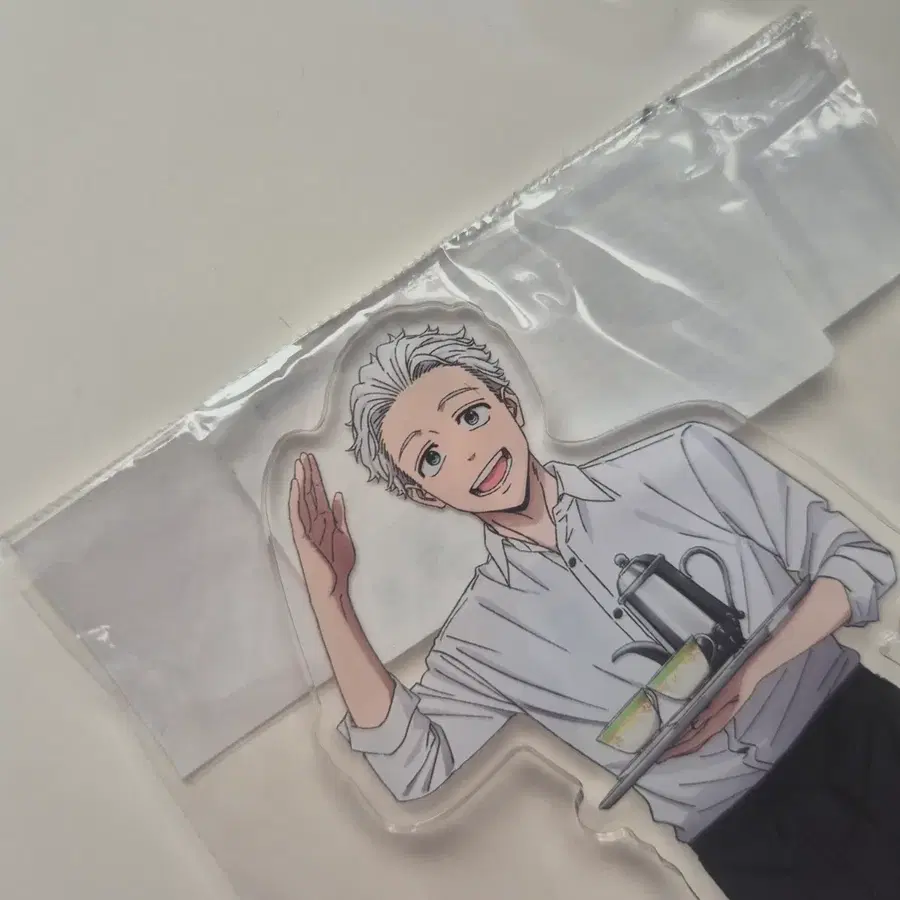 윈브레 우메미야 웨이터 아크릴 피규어