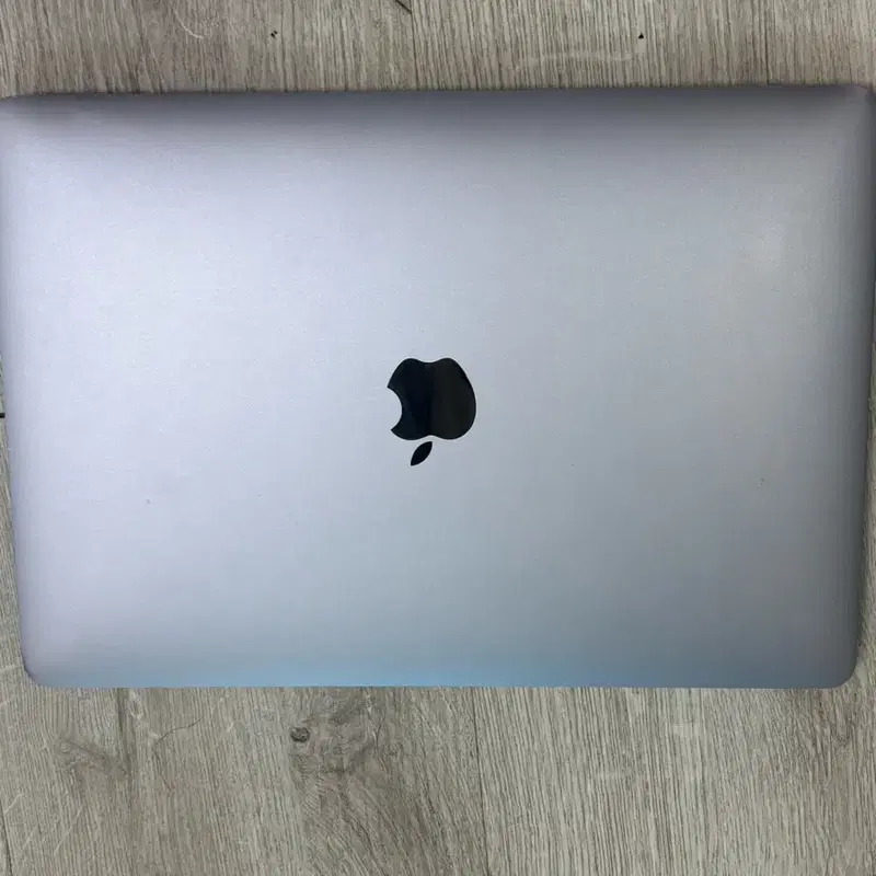 애플 맥북프로 13인치 M2 8gb/512gb 실버