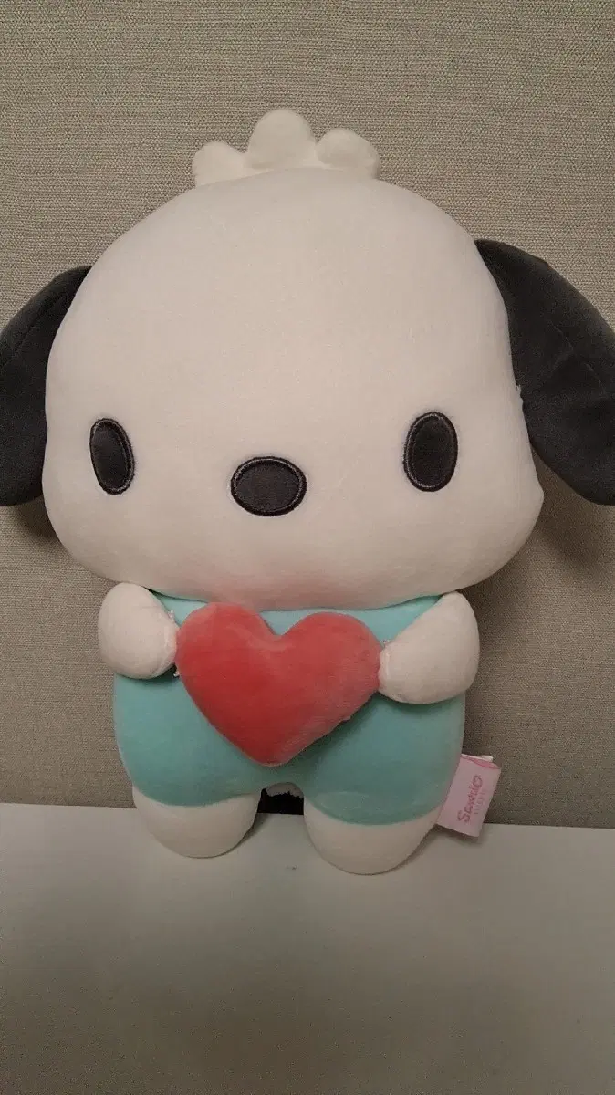 산리오 포차코 하트 인형