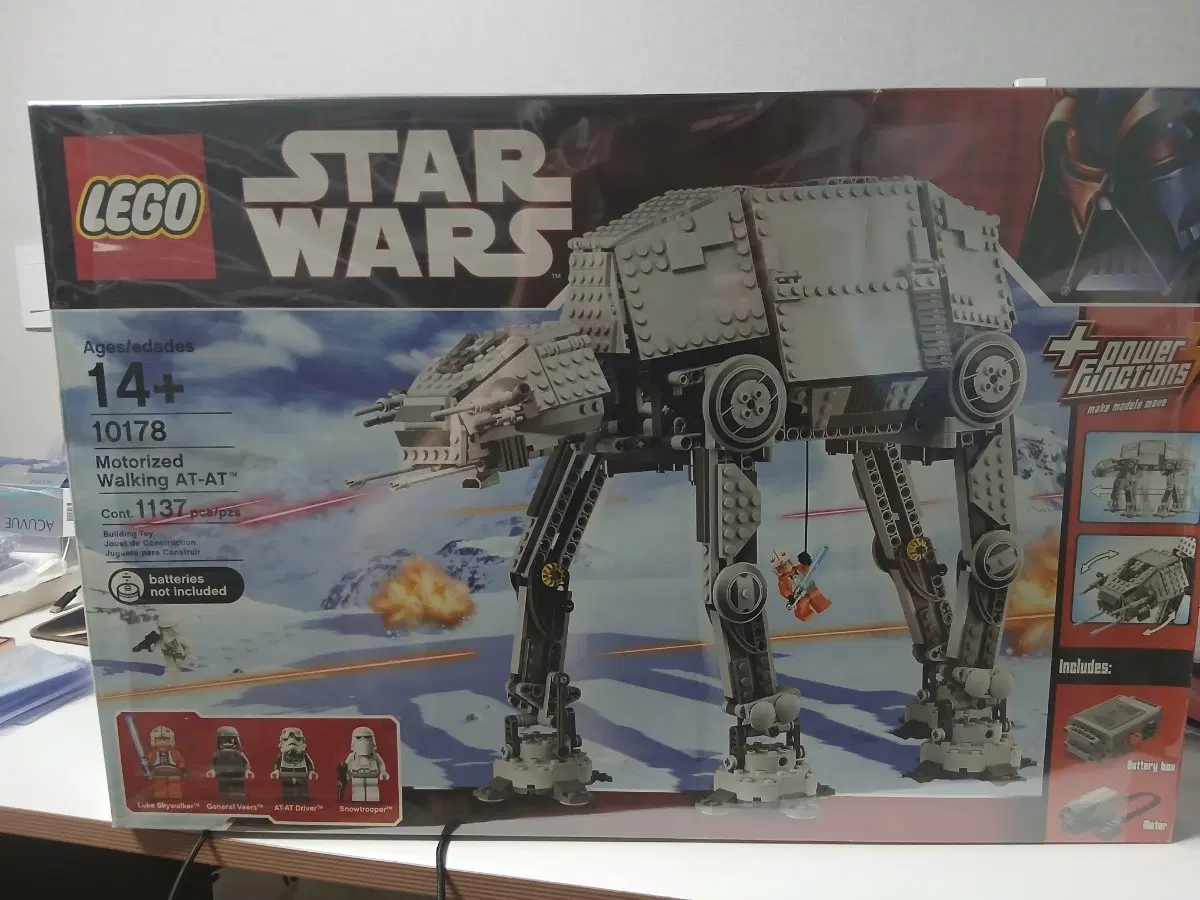 레고 스타워즈 10178  AT-AT 미개봉 고대박스 판매합니다.