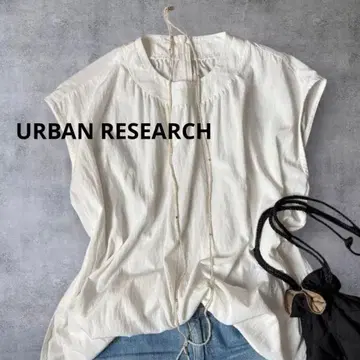 [새상품급] URBAN RESEARCH 슬리브리스 블라우스 화이트 Free