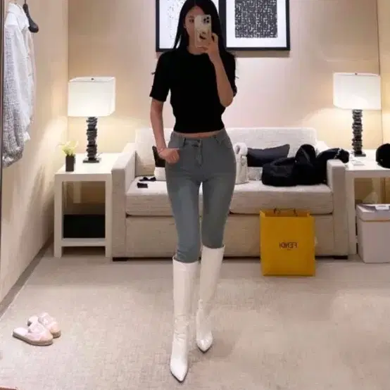 새상품) ㅇㅑ옹이작가 스키니진 연청 청바지
